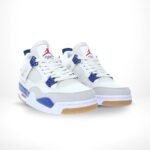 Air Jordan 4 Retro X SB Sapphire Blue - Image 2