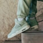Air Jordan 4 Retro Abundance Seafoam Sail - Image 7