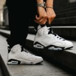 Air Jordan 6 Retro Reverse Oreo Black White - Image 7