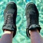 Air Jordan 4 Retro X Kaws Black - Image 8