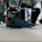 Air Jordan 4 Retro X Kaws Black - Image 7