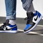 Air Jordan 1 Low Royal Toe Blue White - Image 7