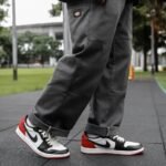 Air Jordan 1 Retro Low OG Black Toe Red - Image 8