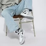 Air Jordan 1 Mid Light Smoke Grey Anthracite - Image 7