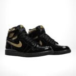 Air Jordan 1 Retro High OG Black Metallic Gold - Image 2