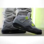 Air Jordan 4 Retro SE Neon 95 Grey - Image 8