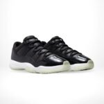 Air Jordan 11 Retro Low 72-10 Black - Image 2