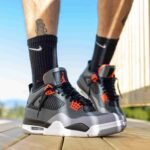 Air Jordan 4 Retro Infrared Grey Orange - Image 9