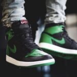 Air Jordan 1 Retro High Pine Green Black - Image 7