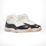 Air Jordan 11 Retro Neapolitan - Image 2