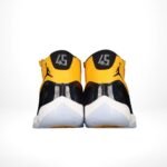 Air Jordan 11 Retro Black Yellow - Image 4