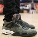Air Jordan 4 x Undefeated OG Deep Green 2025 - Image 11