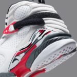 Air Jordan 8 Retro Bugs Bunny 2025 - Image 8