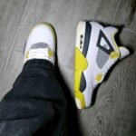 Air Jordan 4 Retro Vivid Sulfur - Image 9