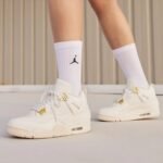 Air Jordan 4 Sail Metallic Gold - Image 9