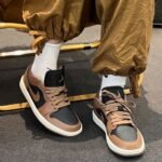 Air Jordan 1 Low Archaeo Brown - Image 7